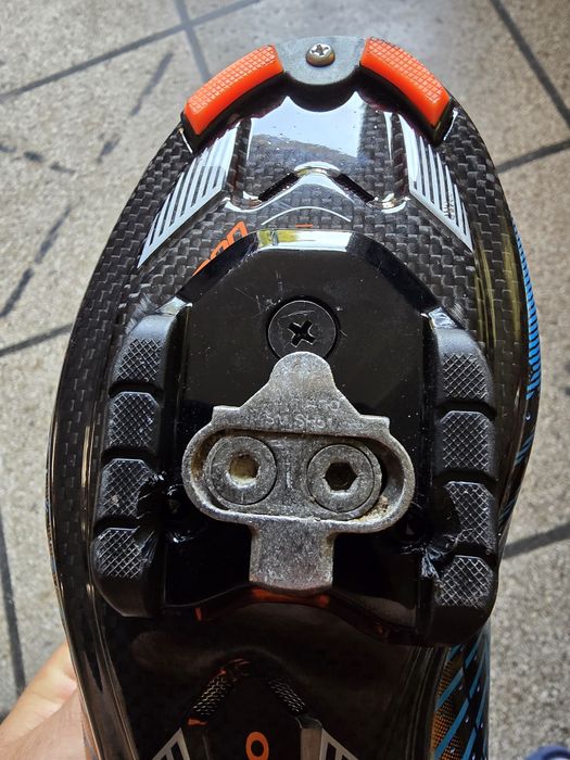 Încălțăminte ciclism pe șosea/mtb