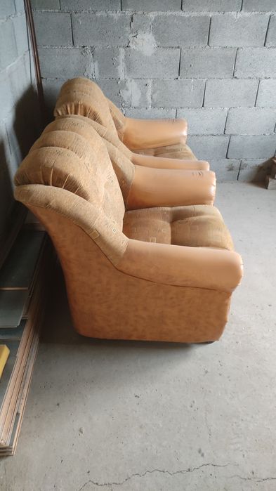 Doua fotolii cu roți