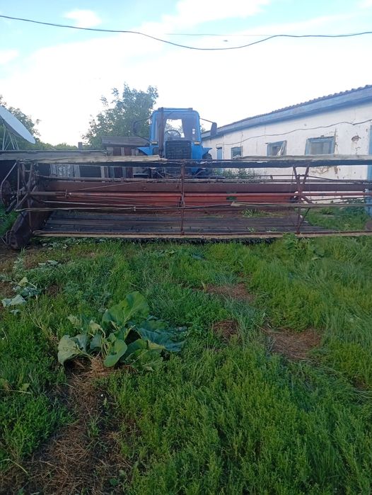 Продам трактор МТЗ с жаткой