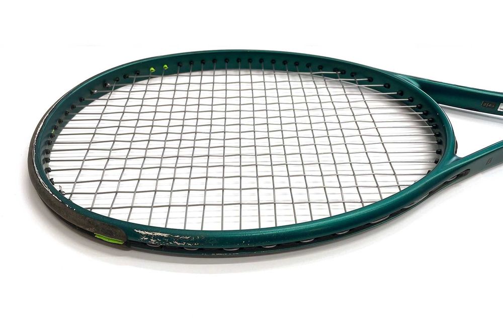 Тенис ракета Wilson Blade 98V9 16x19 с кордаж