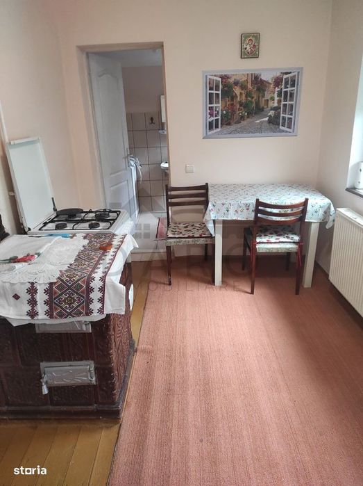 De inchiriat apartament la casa