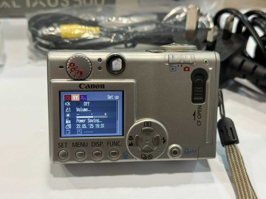 Canon Digital IXUS 500 – CCD