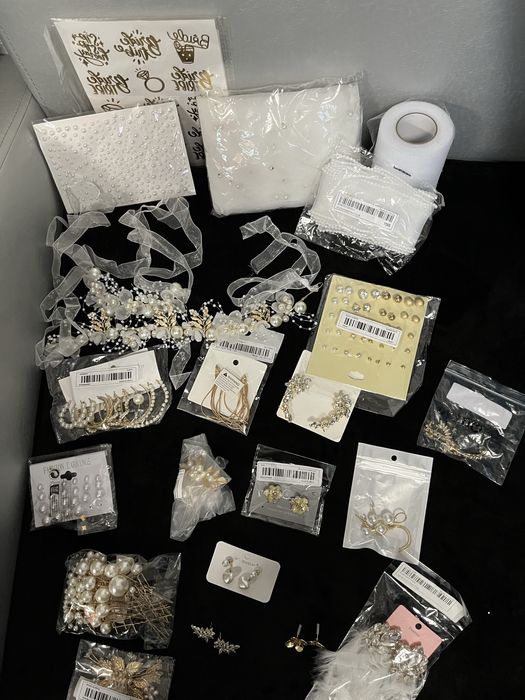 Булчинска рокля и аксесоари