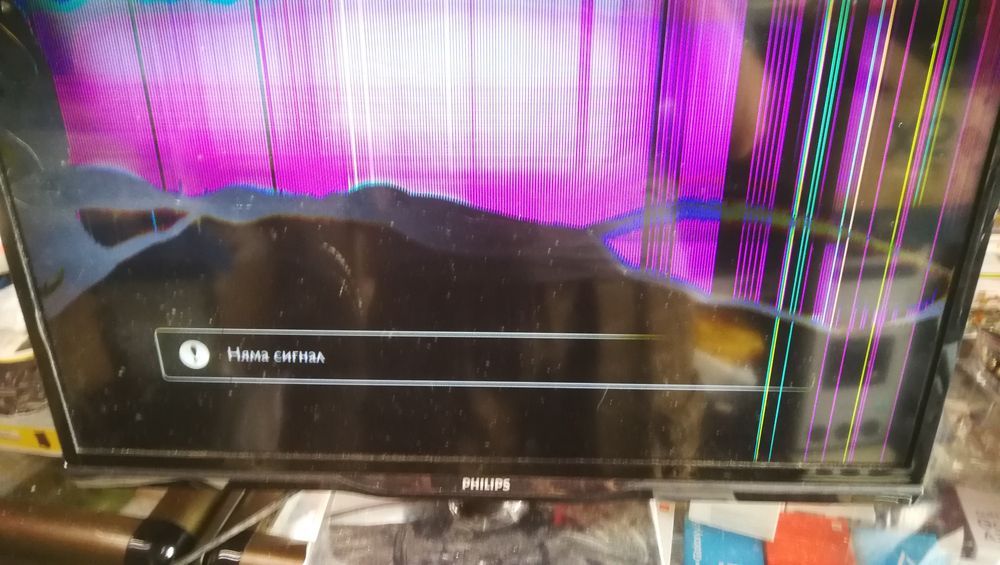 Продавам Philips 24PHH4109/88 работещ, за части.