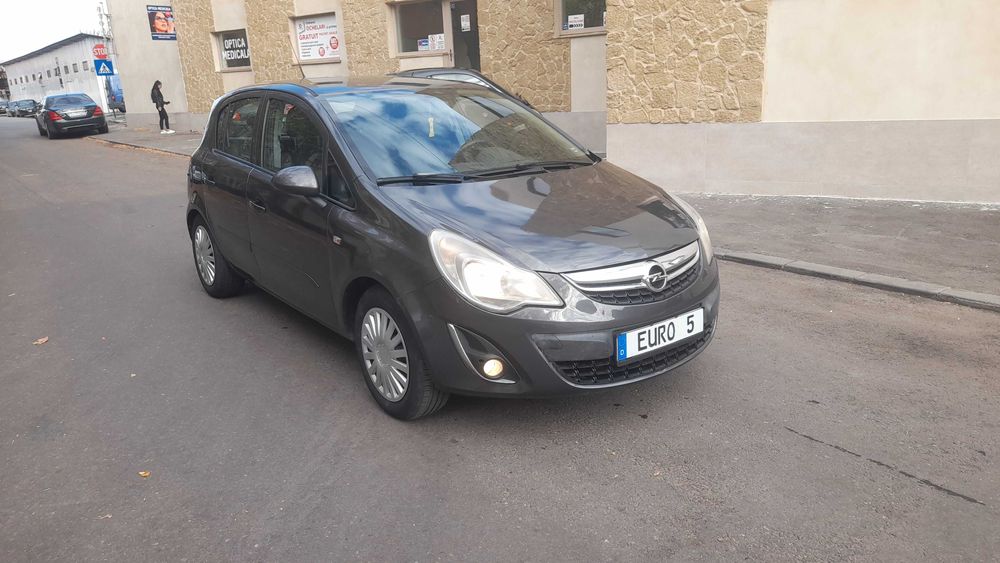 Opel Corsa/  Automată  /2199€ fix