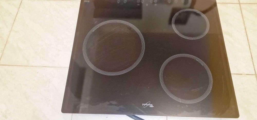 Plita inductie whirlpool2