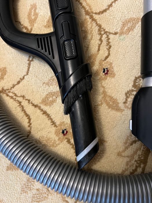 Vanzare aspirator Rowenta Silence Force Extreme