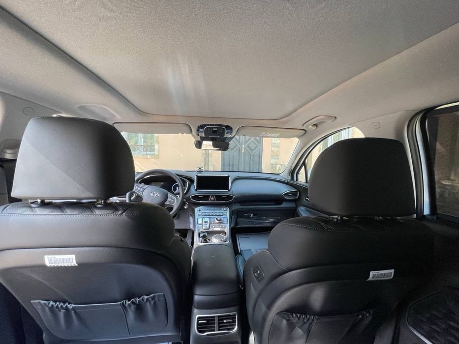 Hyundai Santa Fe сотаман