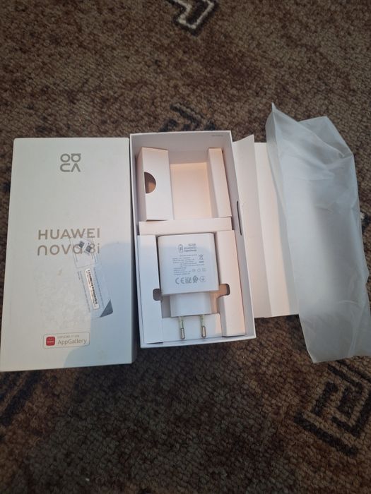 Перфектен Huawei nova 8i
