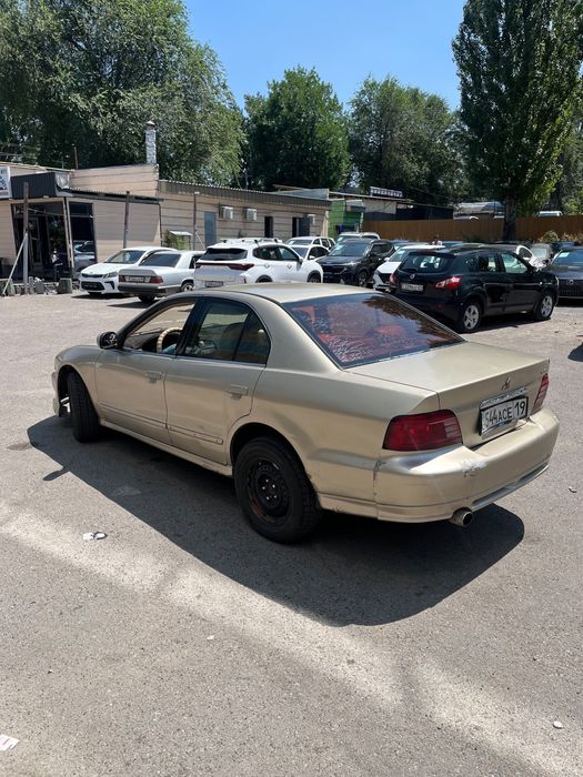 митсубиси Галант