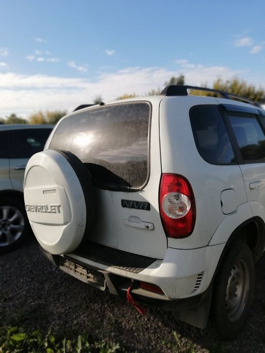 Продам ниву шевролет.