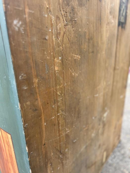 Dulap vechi de colecție