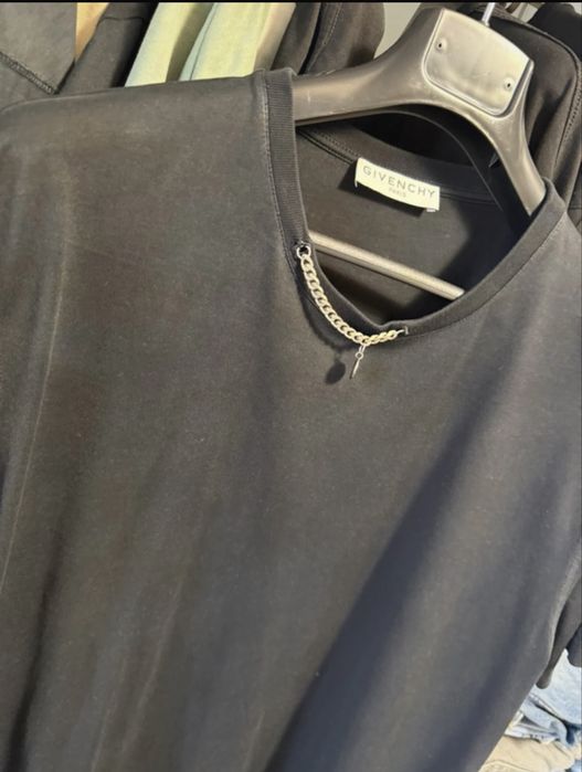 Set Givenchy Paris negru – tricou + pantaloni scurți, mărimea M