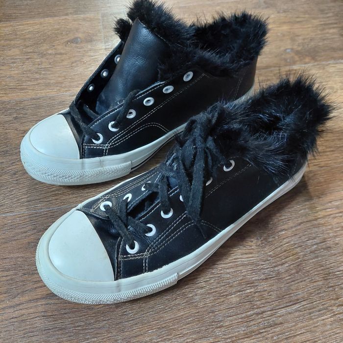 Продам утеплённые кеды