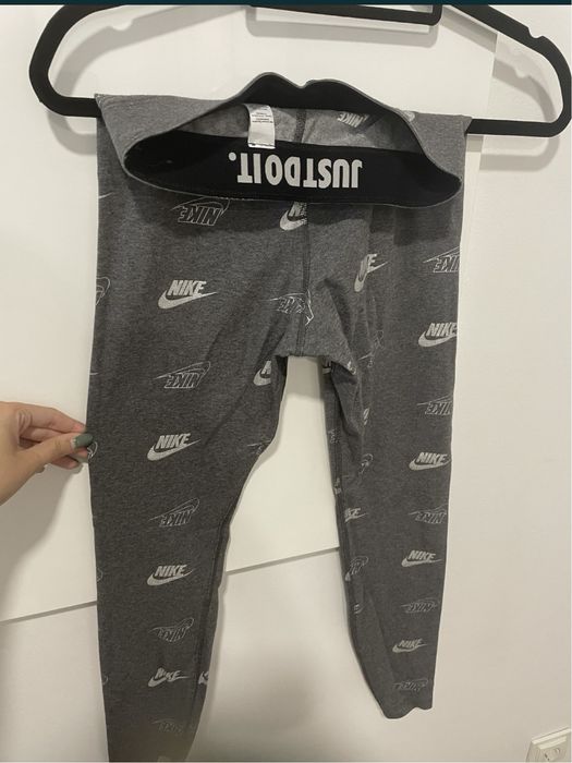 Colanti femei Nike