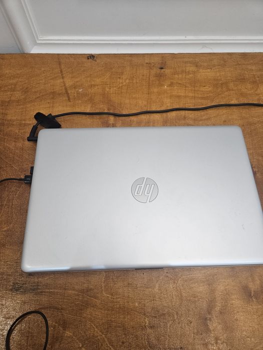 Hp laptop 15 все работает