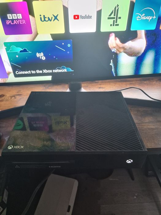 Xbox one x 500 gb