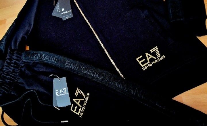 Treninguri Armani,logo brodat,marimi diverse,feronerie metalica