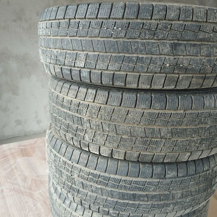 Зимняя резина 225*70* R16