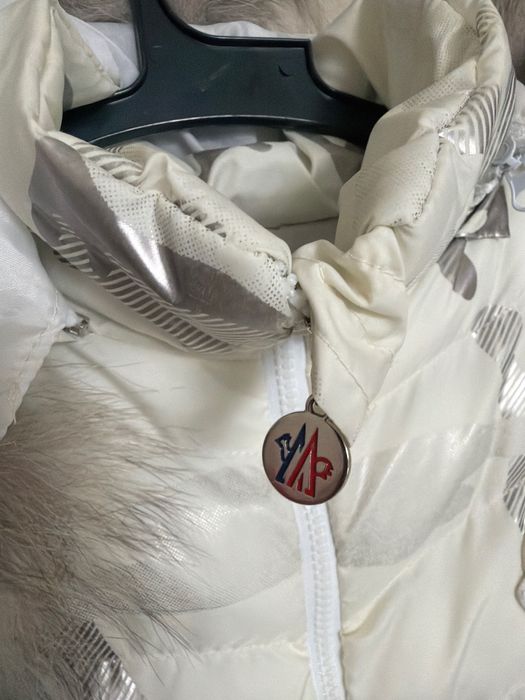 Дамско яке Moncler,кремав цвят размер С/м