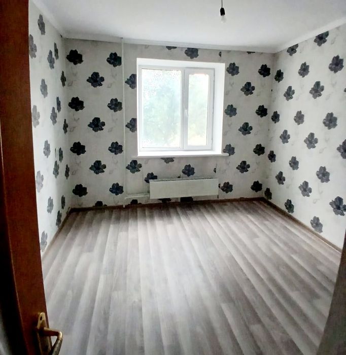 продам 2-х ком. 46кв. центр 2-этаж