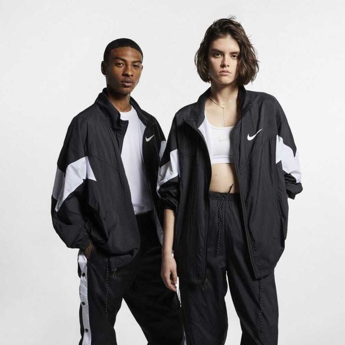 Найк Nike Windrunner женско горнище горница размер S Over Size