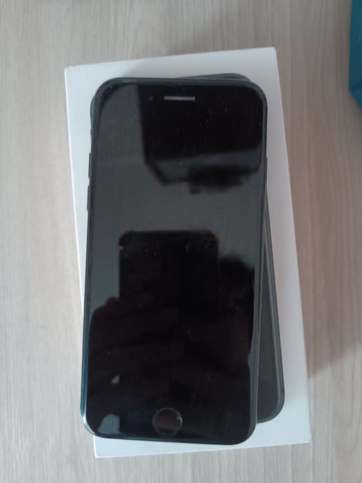 Продажа/обмен iPhone se 2