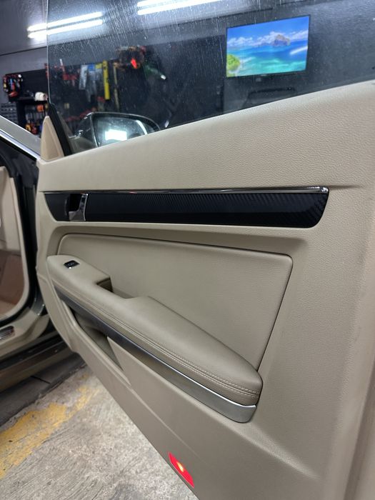 Trimuri alcantara/cotiera alcantara/Retapitare alcantara plafon