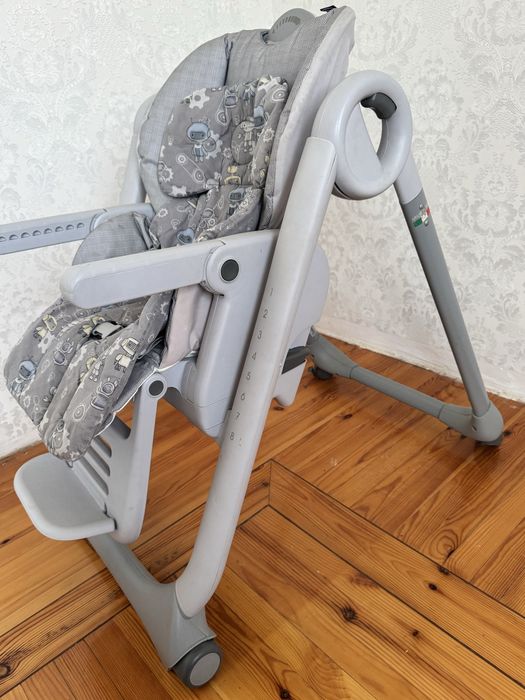 Детский стульчик для кормления