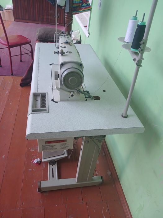 Тикув машинаси срочно сотилади