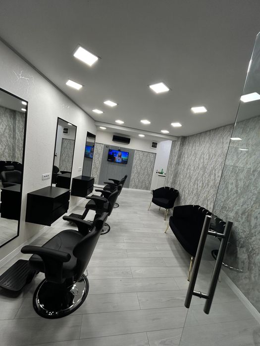 Spatiu de inchiriat-zona cu trafic pietonal intens,Sector 4