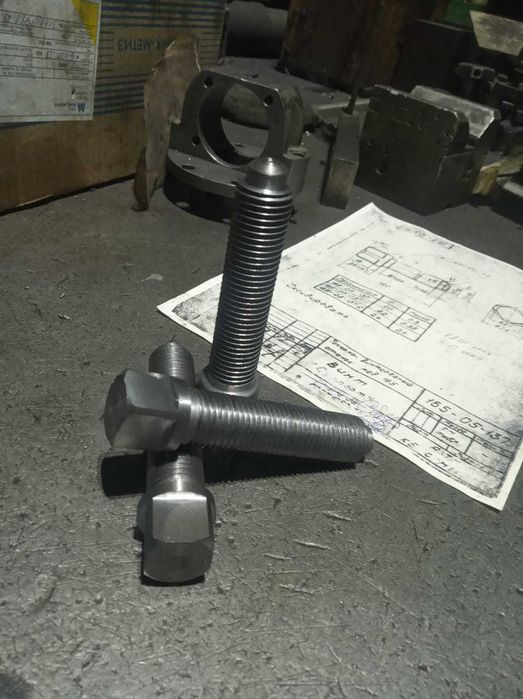 Токарь ,Токарные работы.