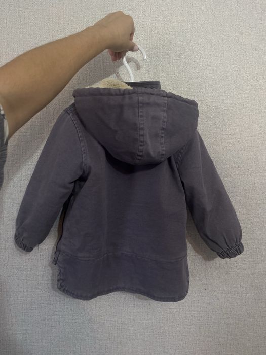 Продам детские куртки