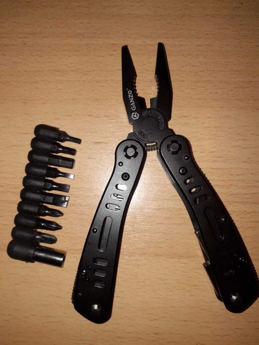 Briceag si multifunctional Ganzo