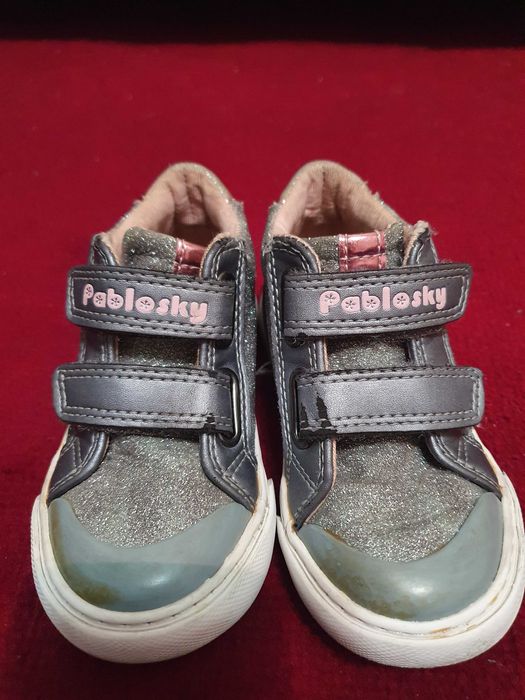 Брендовая кроссовка для принцессок