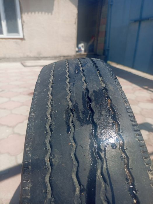 Покрышка на Исузу, 1 штАлматы обл.. Цена 10000тг