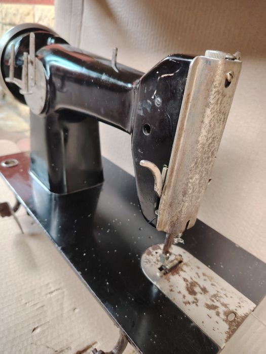 Mașina de cusut Casnica fabricație România