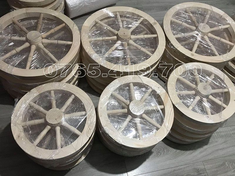 Roata rustica din lemn / roti din lemn decorative Oradea • OLX.ro