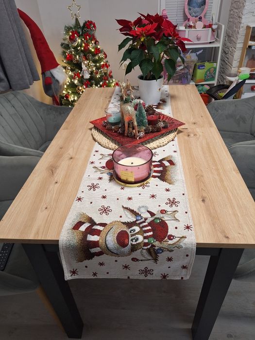 Трапезна, разтегателна маса