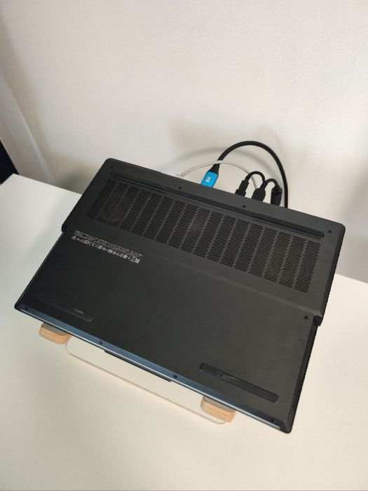 Геймърски лаптоп Lenovo Legion Pro 7 16IRX8H