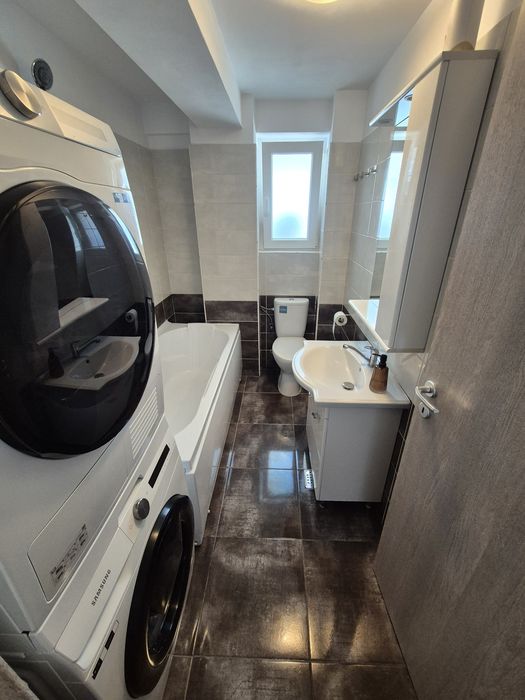 Apartament 2 camere mobilat si utilat, loc de parcare inclus, 62mp total(56 mp utili), etaj 2 bloc nou Pepinierii 7