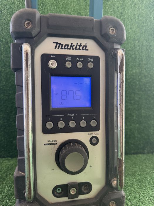 Радио Makita DMR102