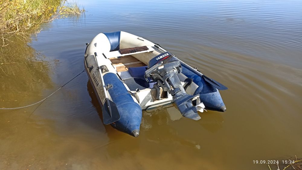 Продам лодку с мотором