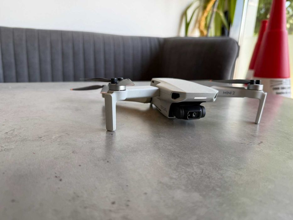 Дрон DJI Mini 2 Fly More Combo - Пълен комплект