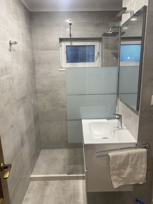 Inchiriez aparmant 2 camere