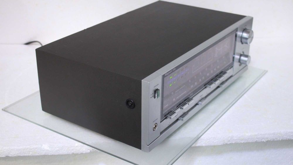 Statie/Amplificator/Tuner Magnum/Uher 2 x35W.