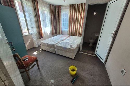 Продава се Заведение в с. Кранево, Област Добрич - 1545 кв.м за 195 €/кв.м - Снимка #2