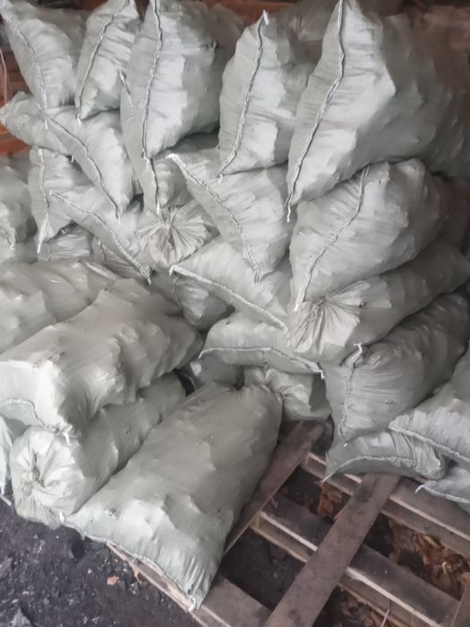 Уголь дрова.в мешках.