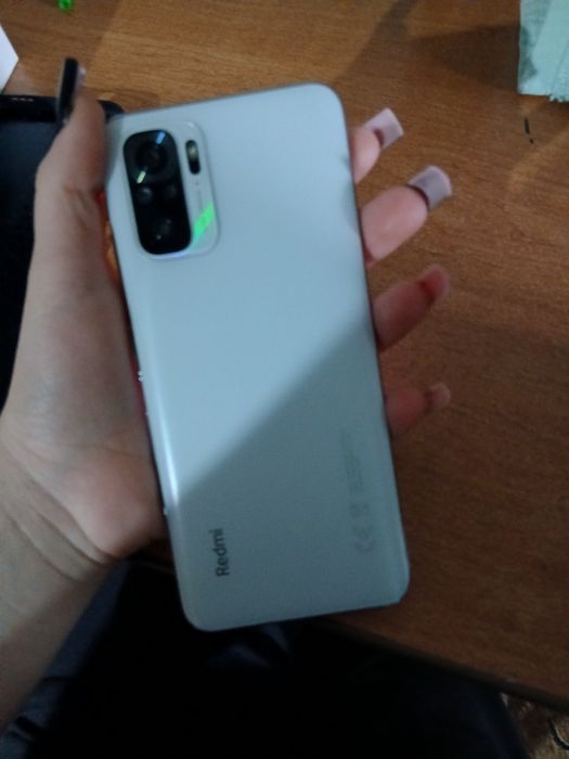 Продам редми нот 10