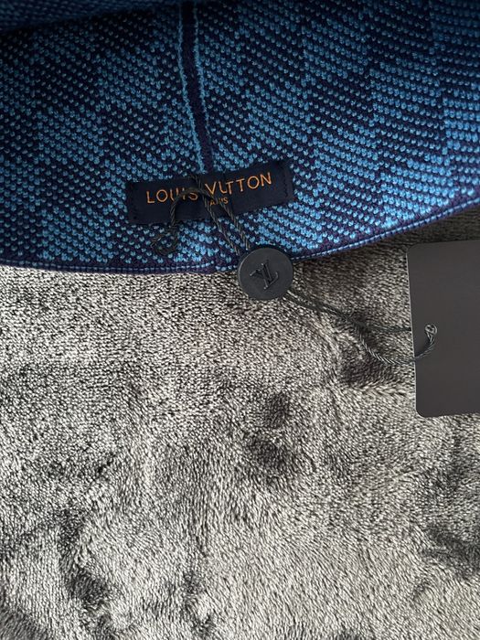 Caciula louis vuitton